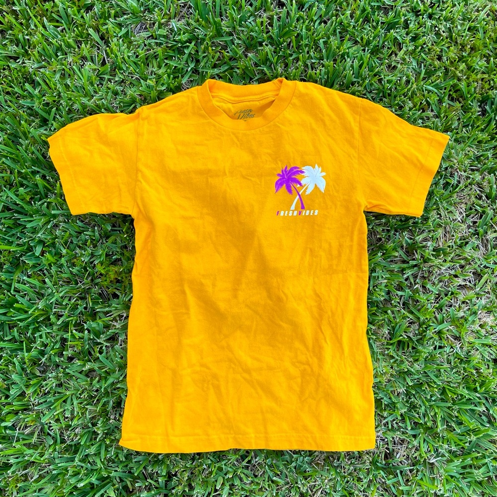 Summer Fresh Vibes Short-Sleeve Graphic Tee